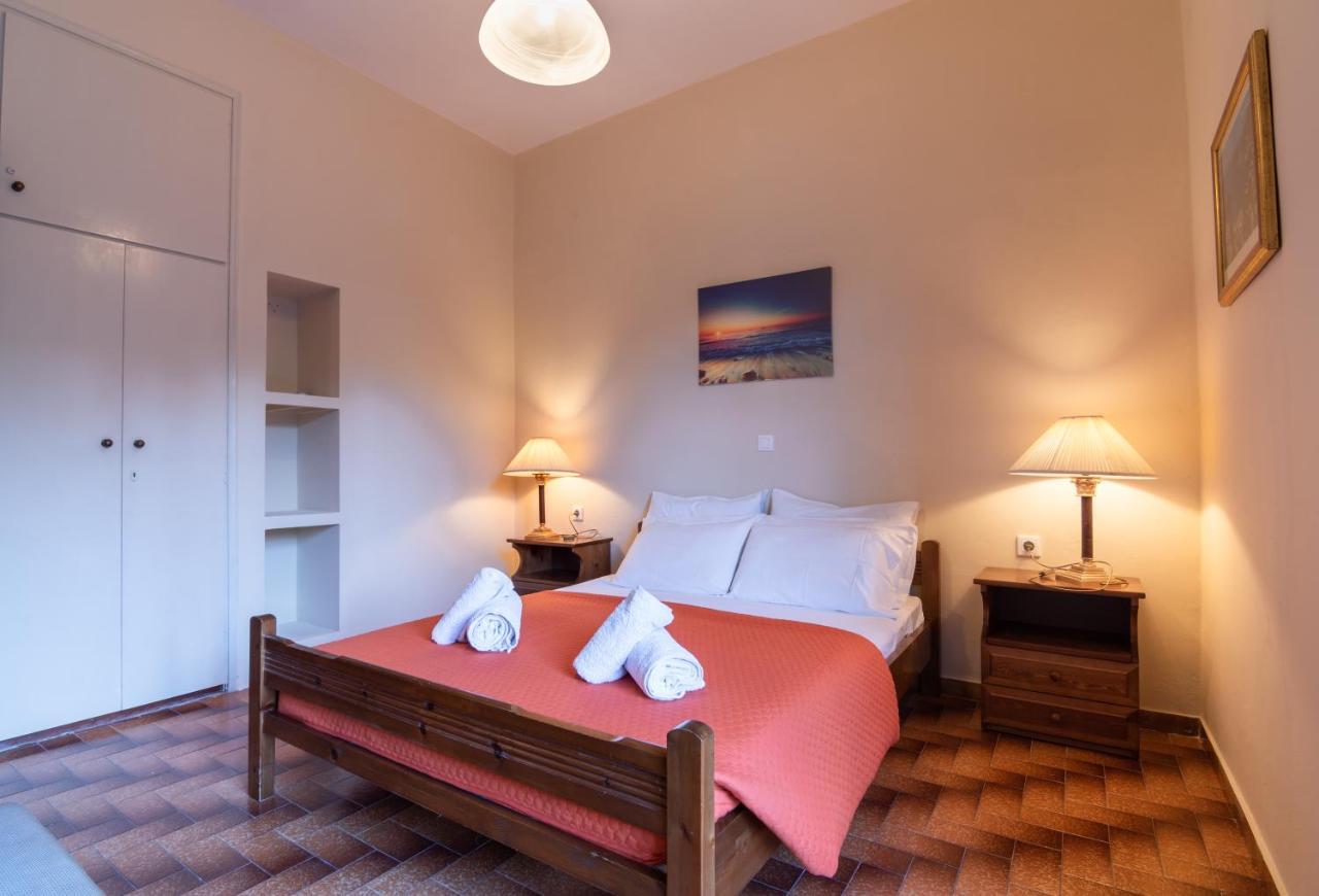 Balis Apartments ปาเลโอกัสไตรซา ภายนอก รูปภาพ